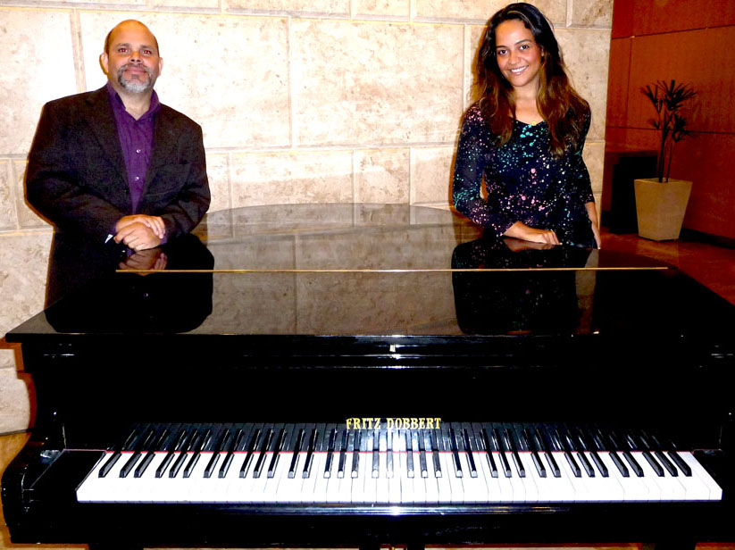 Keyboard live entertainment archival photo